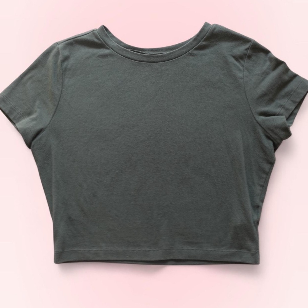 Grey-ish Green Cropped T-Shirt